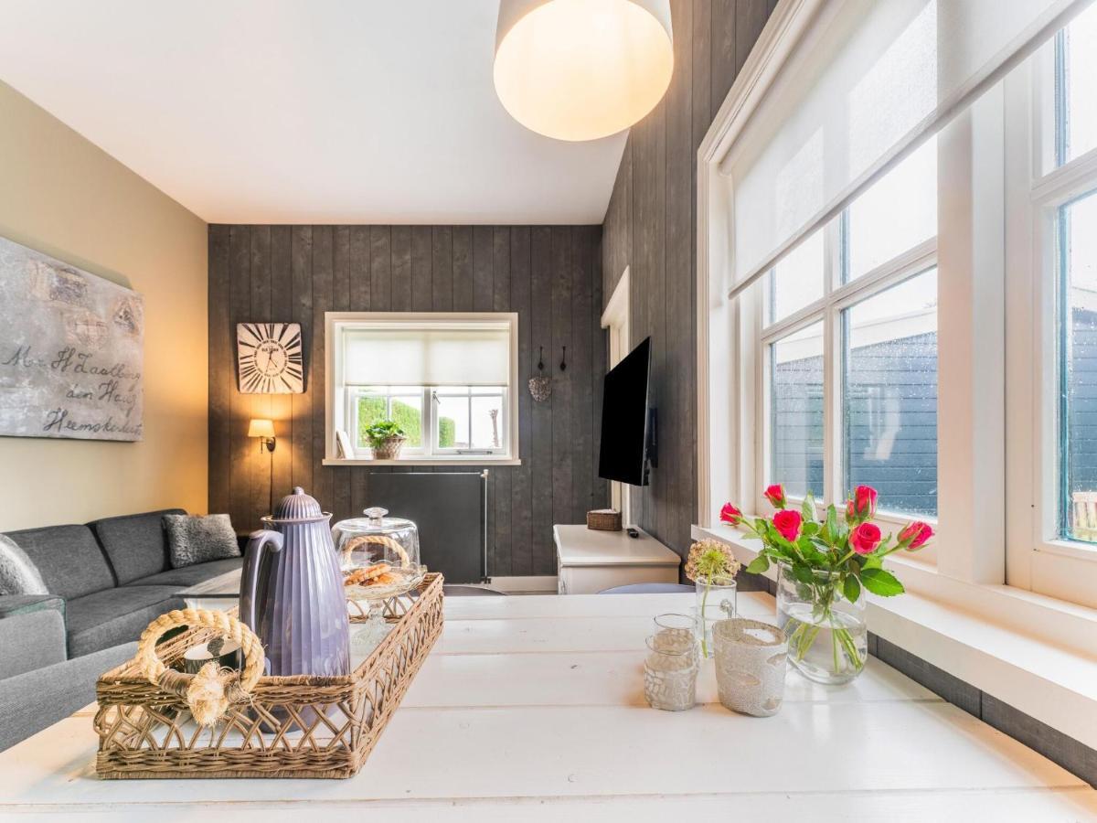 Quaint Summer Holiday Home In Egmond Binnen Esterno foto
