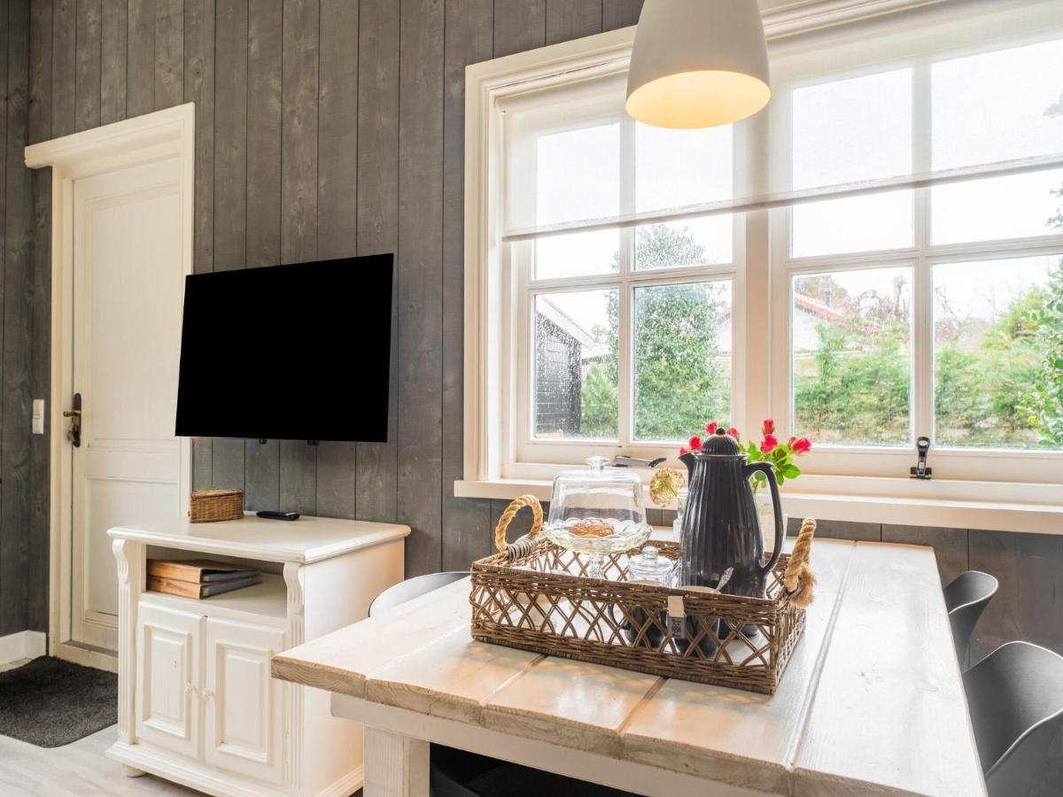 Quaint Summer Holiday Home In Egmond Binnen Esterno foto